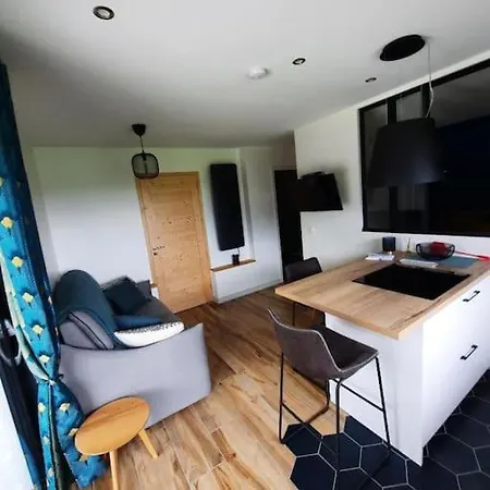 דירה Meuble De Vacances Avec Piscine Chauffee *