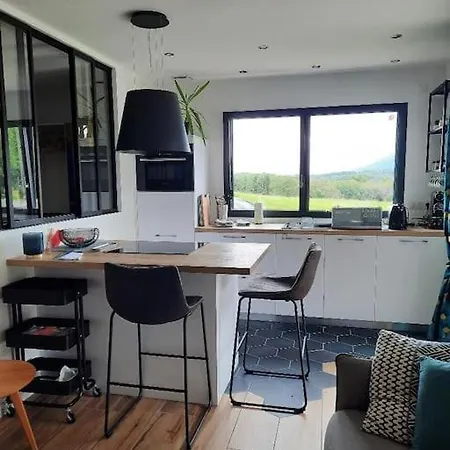 דירה Meuble De Vacances Avec Piscine Chauffee Évires